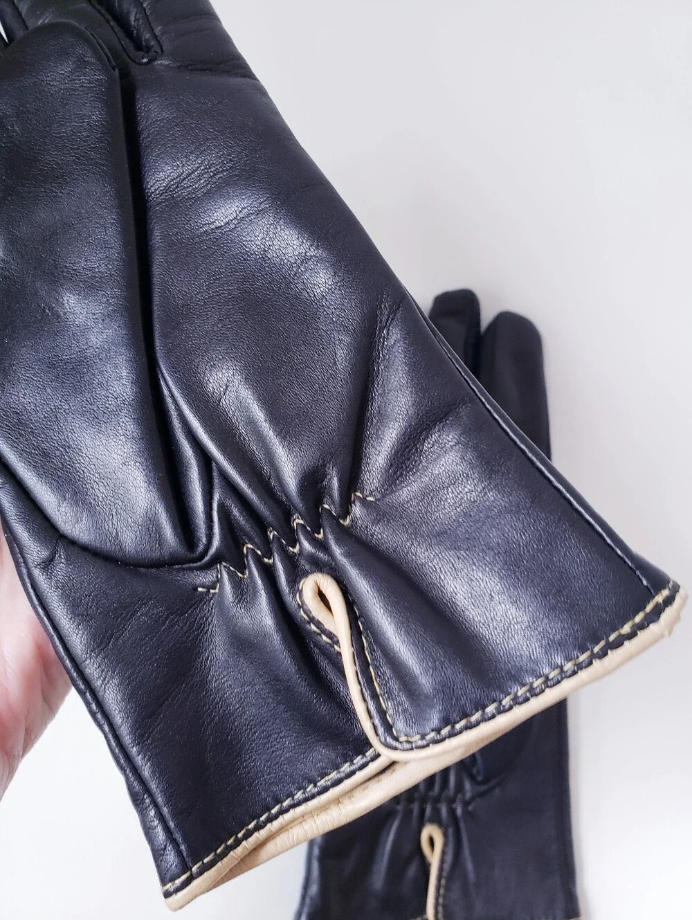 Vintage Adrienne Black Leather Gloves